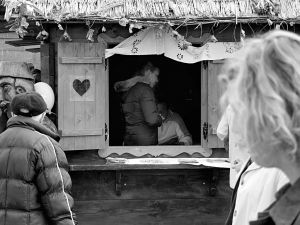 PB074938BW.jpg